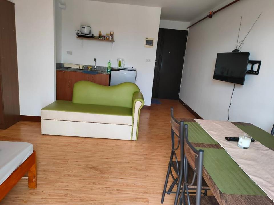 Huge Studio @ Arezzo Place Davao Condominium Dış mekan fotoğraf